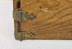 Model Case later types 3-4C, ornate tray hinges 