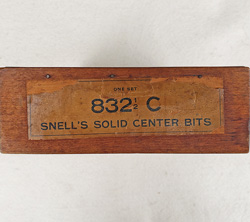 top of a Bartlett box with Snell's Solid Center label