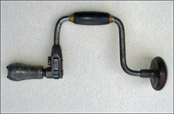 Backus brace, lever-type ratchet